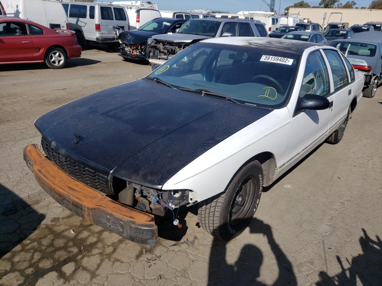 Photo 2 from auction – 1996 CHEVROLET CAPRICE CL with VIN 1G1BL52W6TR120022