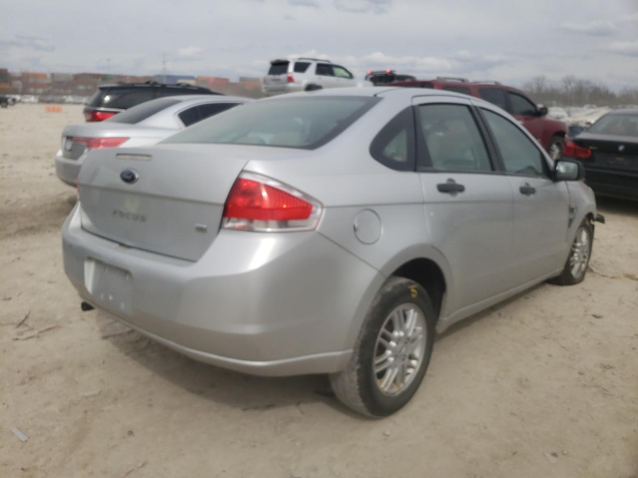 Photo 4 from auction – 2010 FORD FOCUS SE with VIN 1FAHP3FN0AW258672