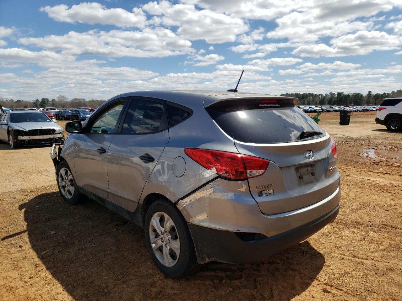 Photo 3 from auction – 2013 HYUNDAI TUCSON GL with VIN KM8JT3AB2DU740804