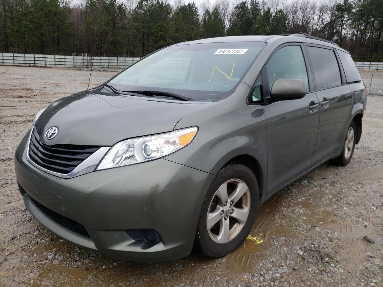 Photo 2 from auction – 2012 TOYOTA SIENNA LE with VIN 5TDKK3DC4CS184045