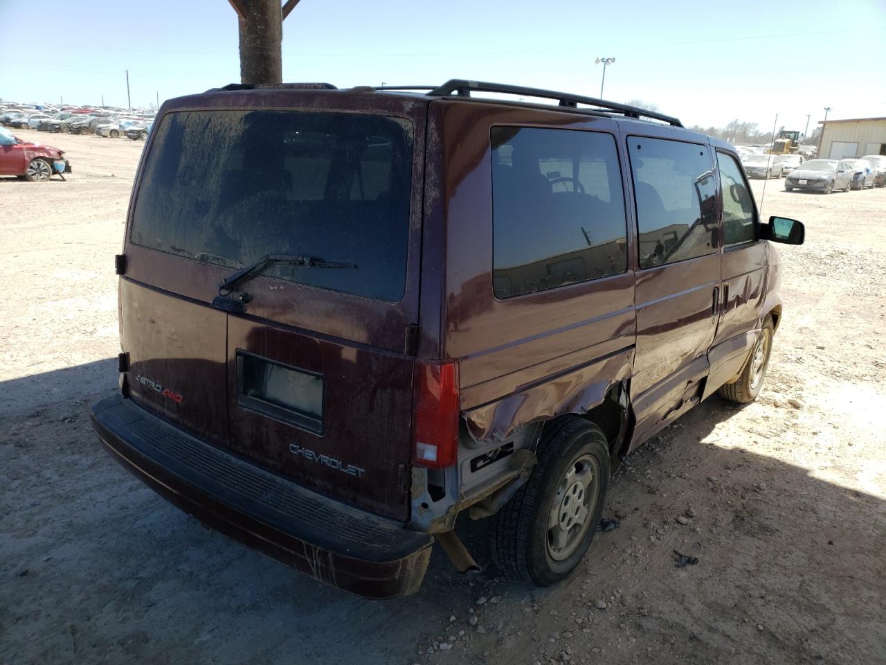 Photo 4 from auction – 2003 CHEVROLET ASTRO with VIN 1GNEL19X83B118686