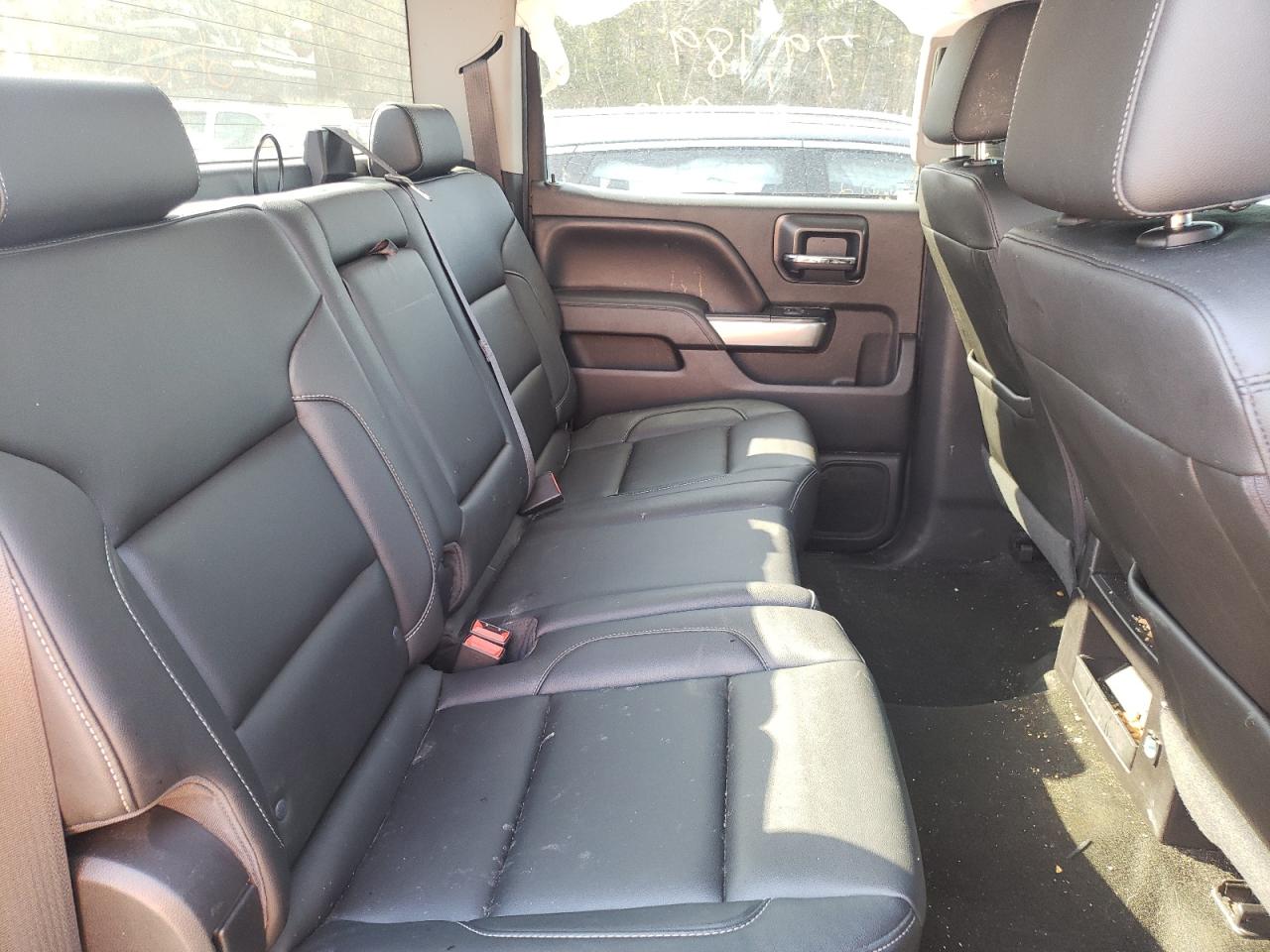 Photo 6 from auction – 2016 CHEVROLET SILVERADO with VIN 3GCUKREC6GG160943