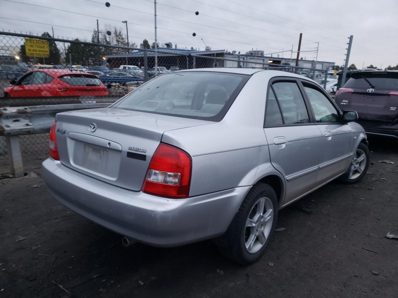 Photo 4 from auction – 2003 MAZDA PROTEGE with VIN JM1BJ225531166670