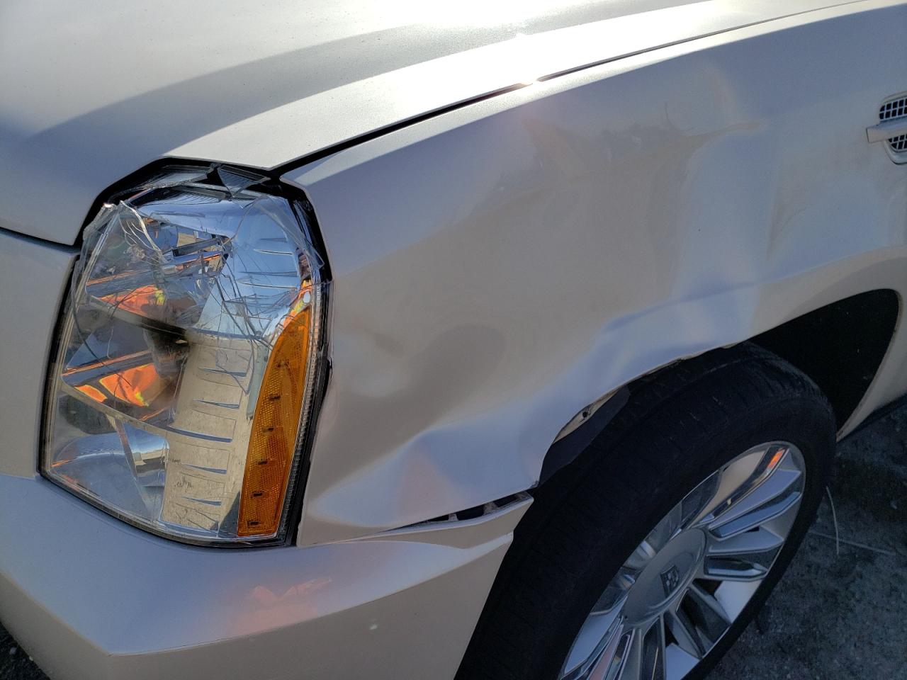 Photo 9 from auction – 2013 CADILLAC ESCALADE E with VIN 1GYS4JEF5DR101949