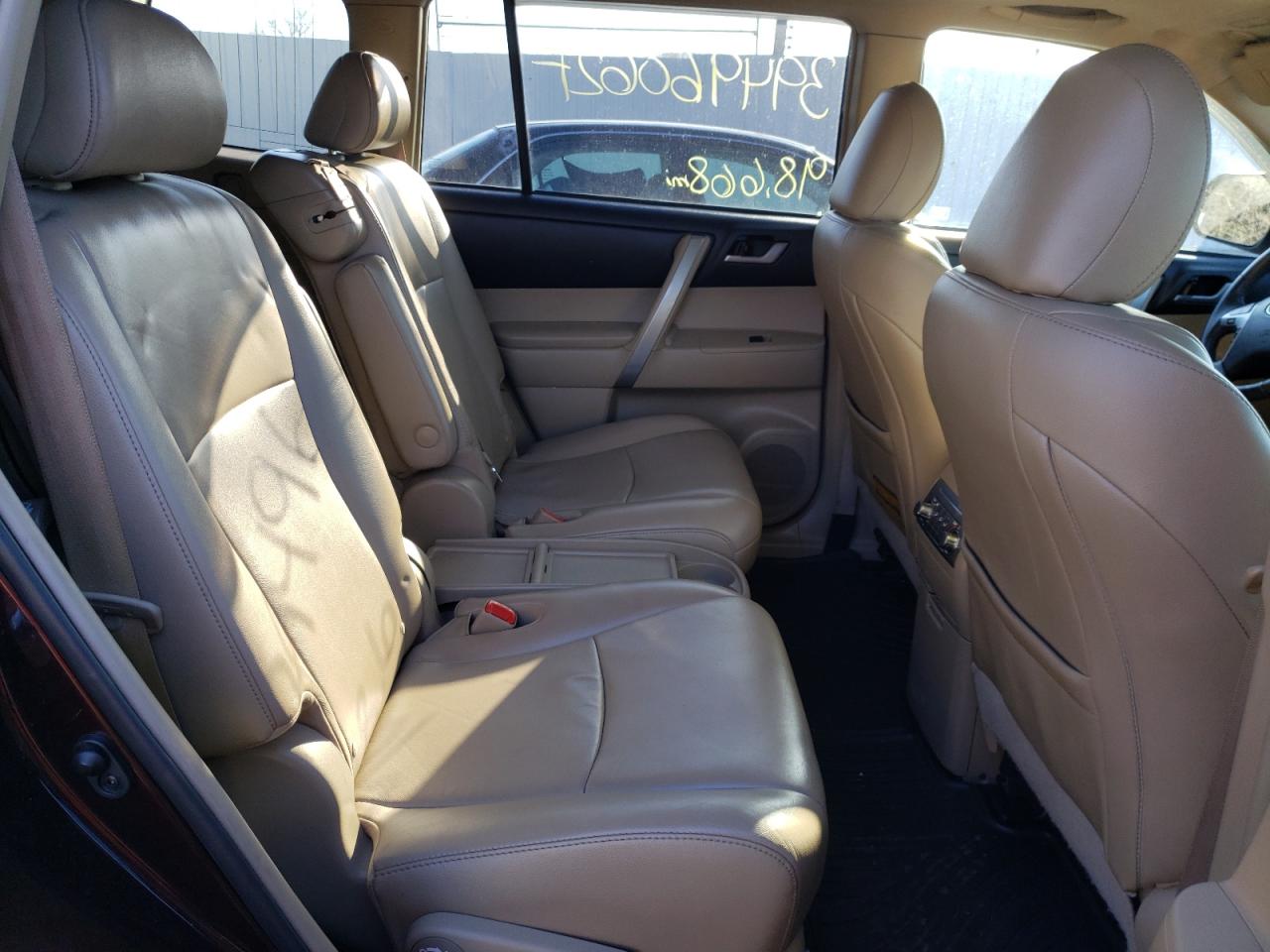 Photo 6 from auction – 2013 TOYOTA HIGHLANDER with VIN 5TDBK3EH1DS213822