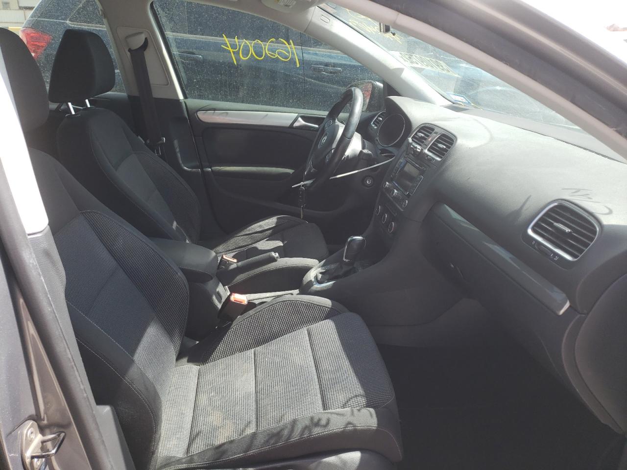 Photo 5 from auction – 2012 VOLKSWAGEN GOLF with VIN WVWDM7AJXCW342403