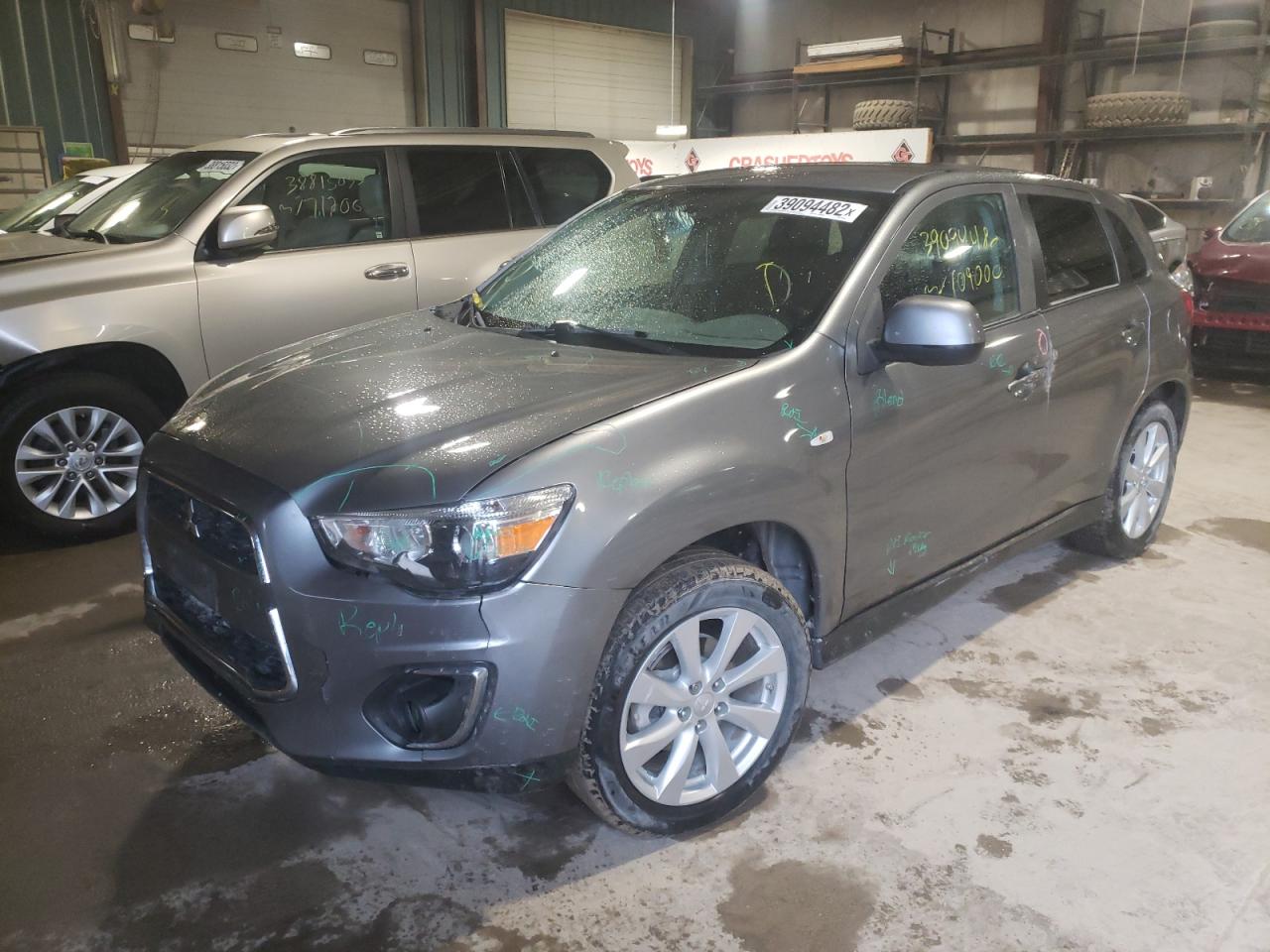 Photo 2 from auction – 2014 MITSUBISHI OUTLANDER with VIN 4A4AR3AU3EE025149