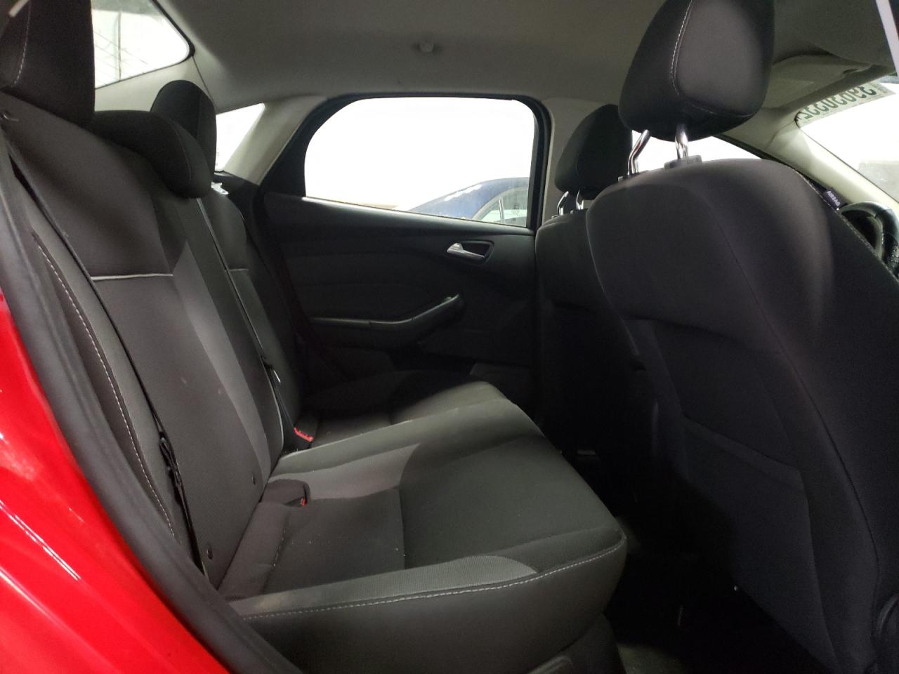 Photo 6 from auction – 2012 FORD FOCUS SE with VIN 1FAHP3F22CL239339