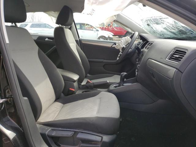 Photo 5 from auction – 2017 VOLKSWAGEN JETTA S with VIN 3VW2B7AJXHM328762