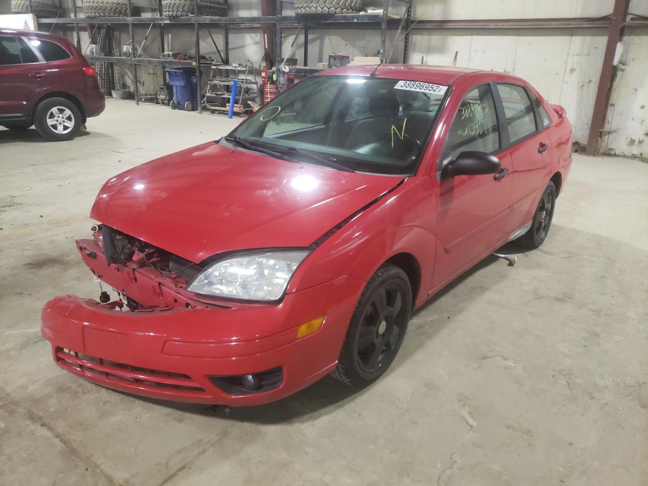 Photo 2 from auction – 2005 FORD FOCUS ZX4 with VIN 1FAFP34N85W290897