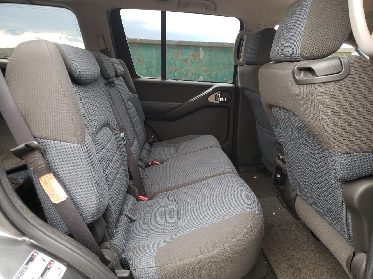 Photo 6 from auction – 2005 NISSAN PATHFINDER with VIN 5N1AR18U15C733344