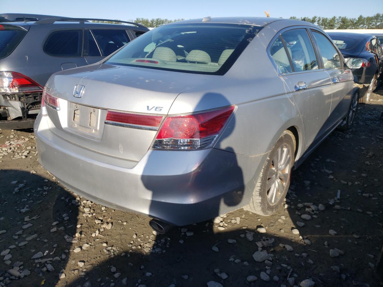 Photo 4 from auction – 2012 HONDA ACCORD EXL with VIN 1HGCP3F84CA034353