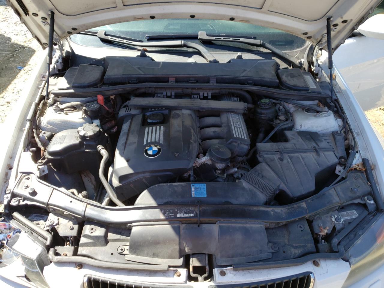 Photo 7 from auction – 2007 BMW 328 XI with VIN WBAVC93577KX59944