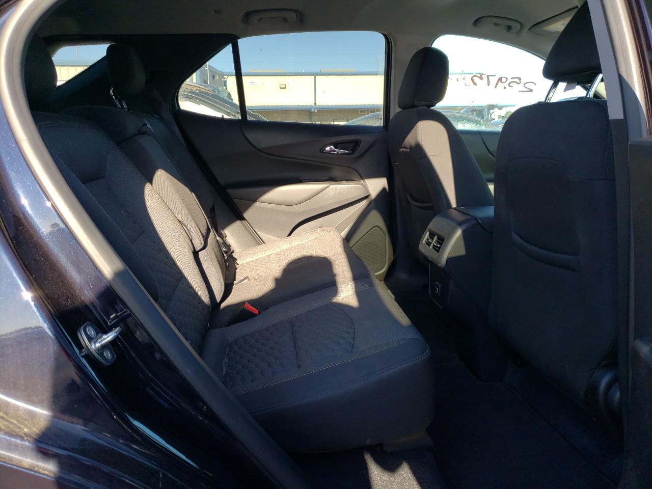 Photo 6 from auction – 2020 CHEVROLET EQUINOX LT with VIN 3GNAXKEV3LS581692