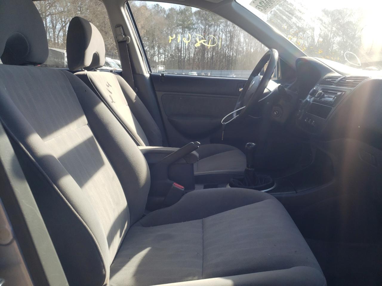 Photo 5 from auction – 2003 HONDA CIVIC EX with VIN 2HGES25733H609358