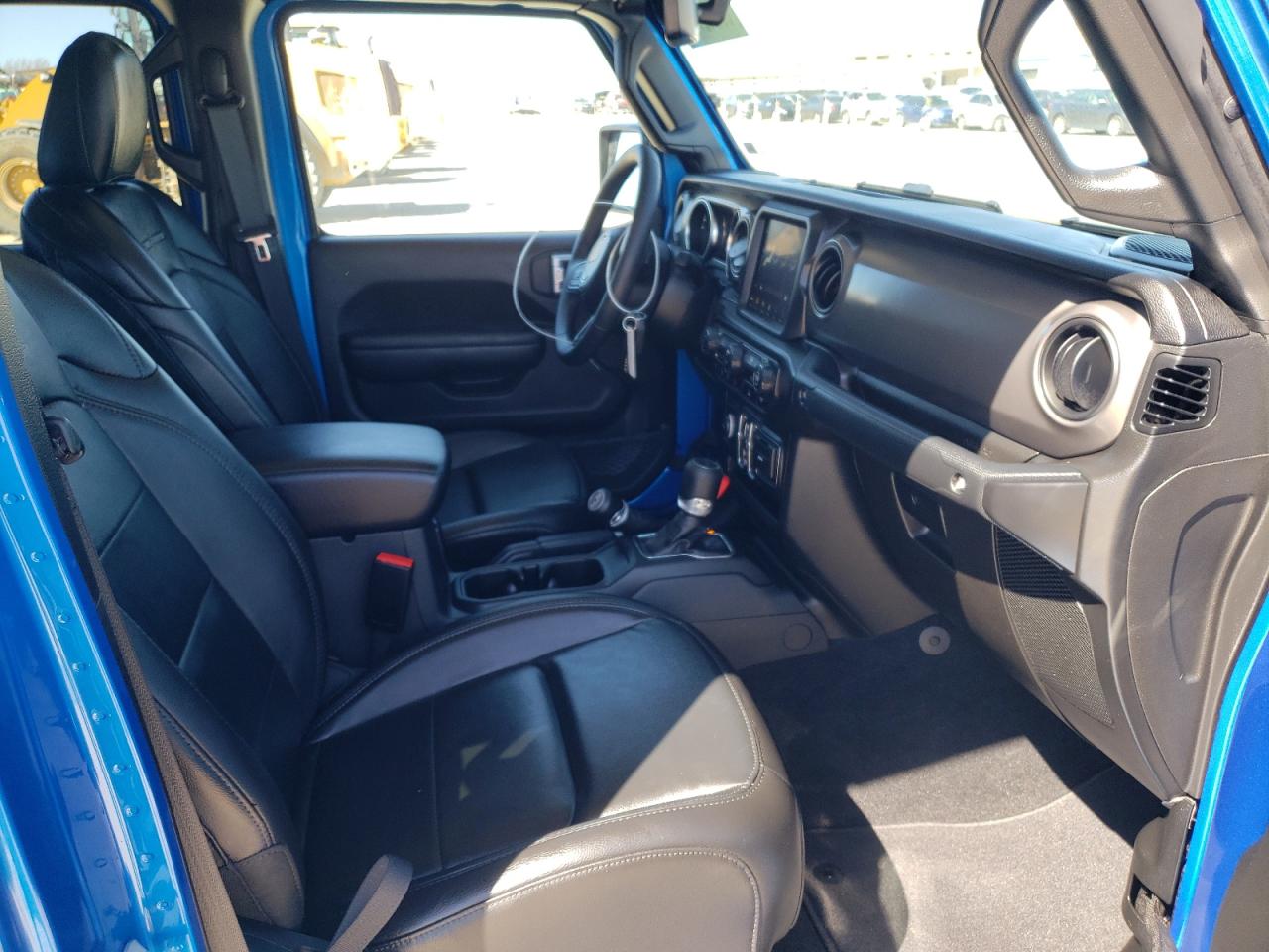 Photo 5 from auction – 2021 JEEP GLADIATOR with VIN 1C6HJTAG8ML585452