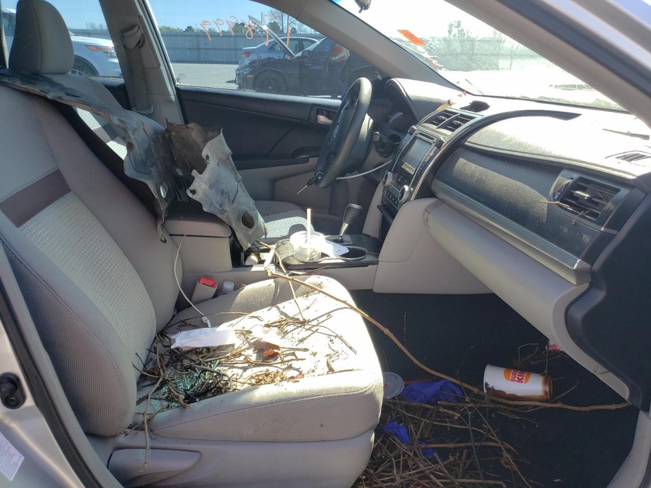 Photo 5 from auction – 2012 TOYOTA CAMRY BASE with VIN 4T1BF1FK8CU008393