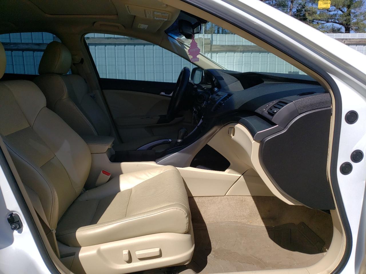 Photo 5 from auction – 2012 ACURA TSX with VIN JH4CU2F49CC009546