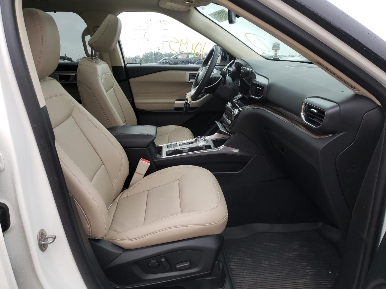 Foto 5 de la subasta – 2021 FORD EXPLORER L con VIN 1FMSK7FH1MGC15467