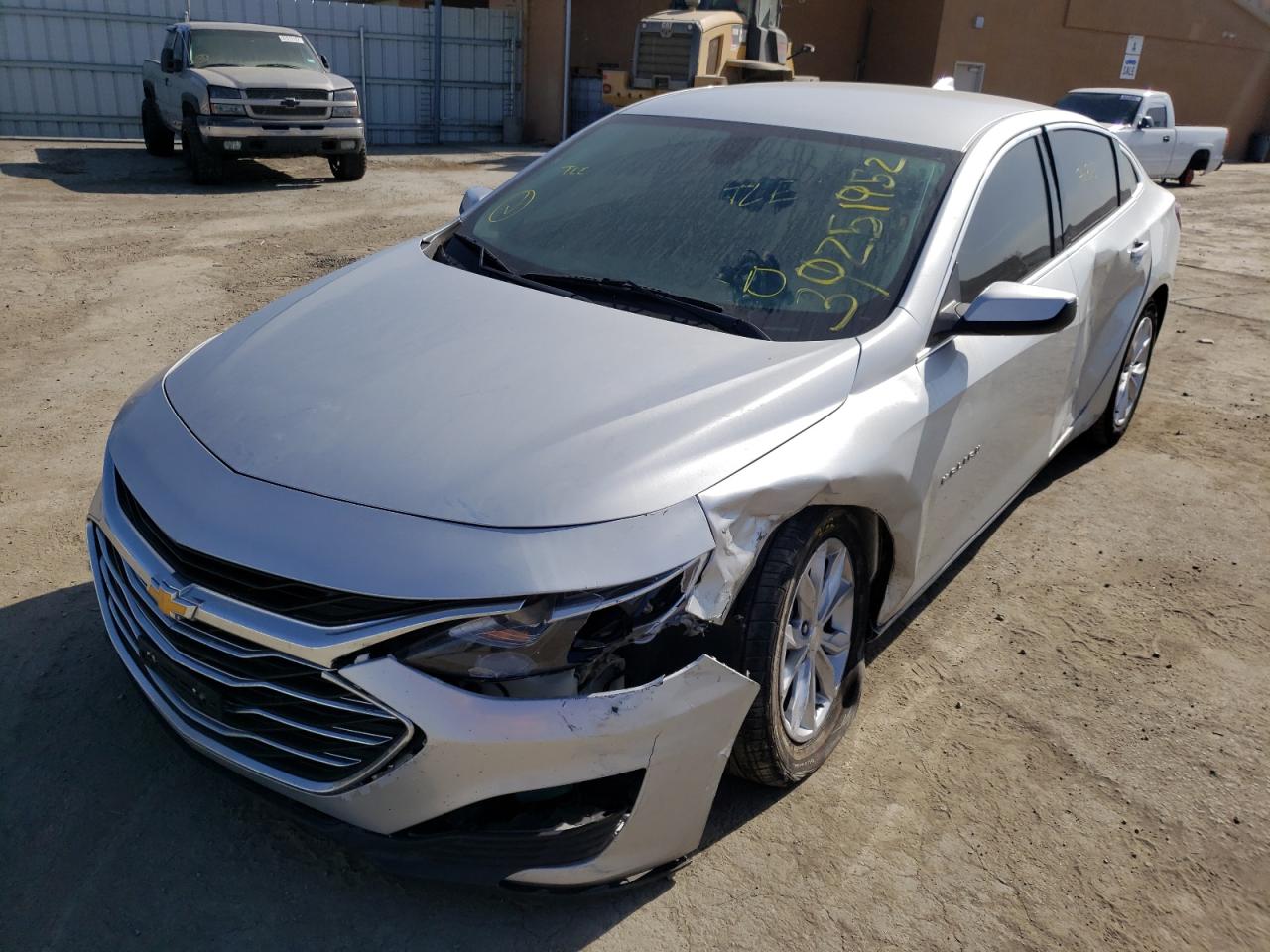 Photo 2 from auction – 2019 CHEVROLET MALIBU LT with VIN 1G1ZD5ST2KF105700