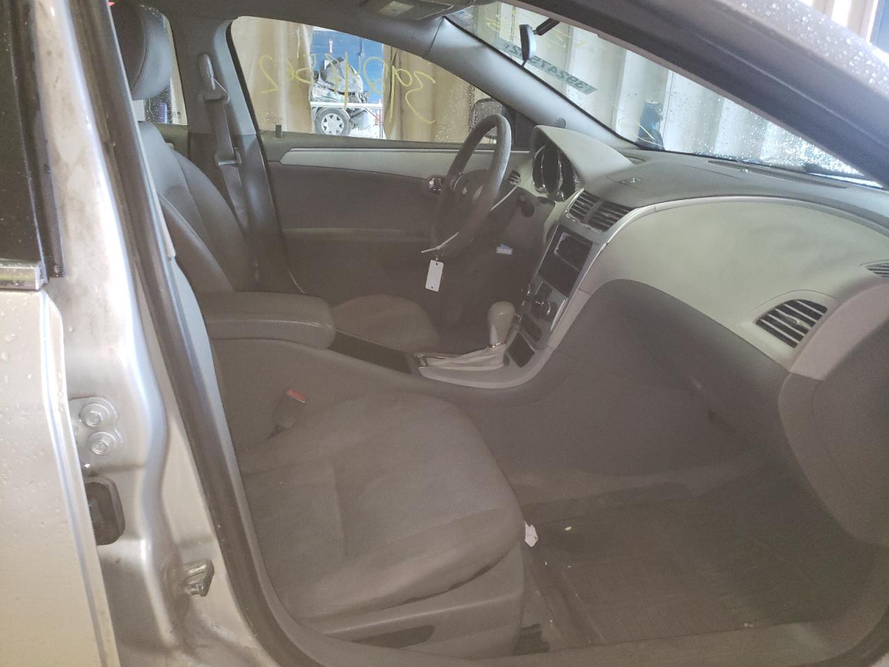Photo 5 from auction – 2012 CHEVROLET MALIBU LS with VIN 1G1ZA5E06CF128893