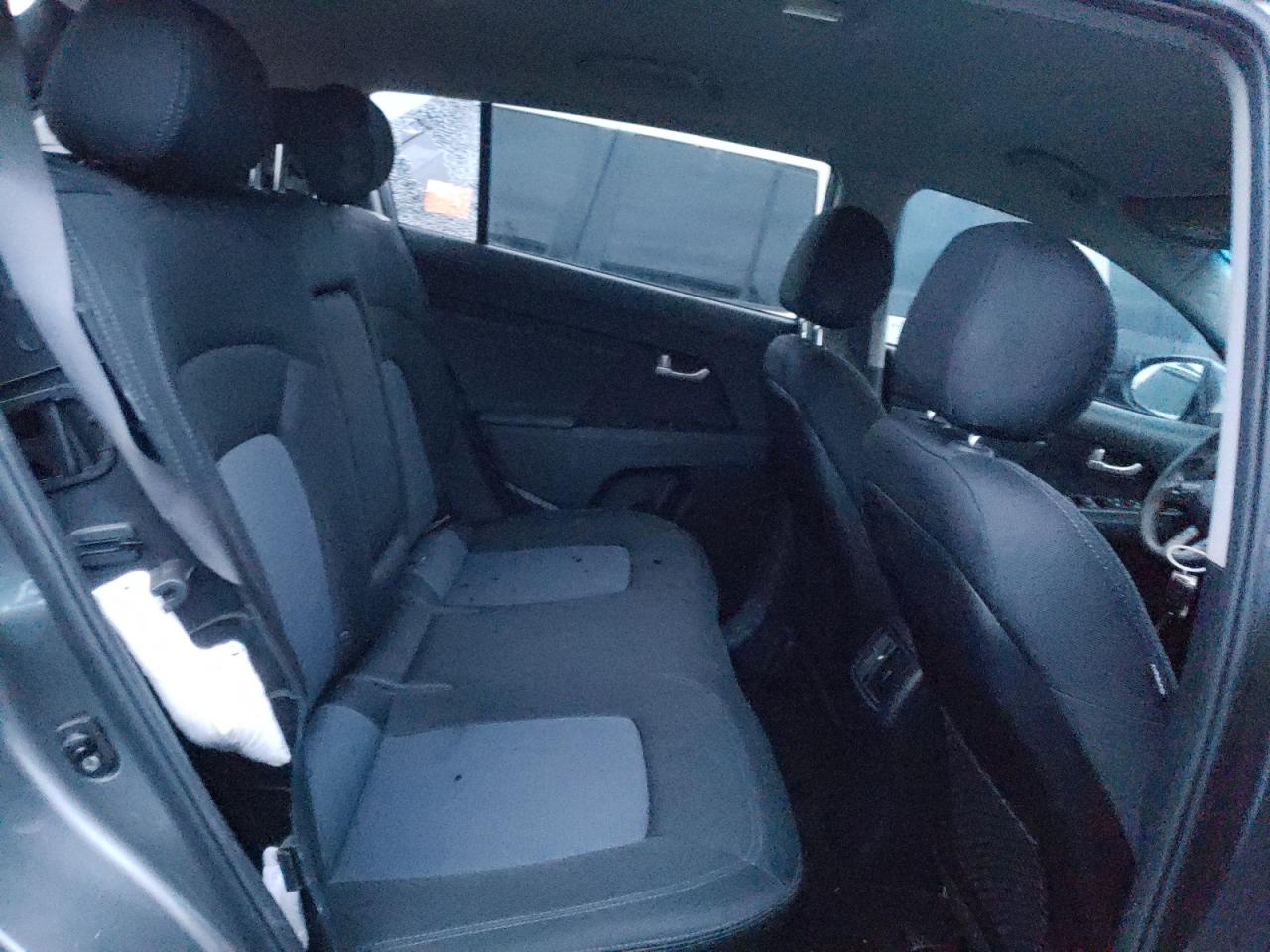 Photo 6 from auction – 2016 KIA SPORTAGE L with VIN KNDPBCAC2G7817314