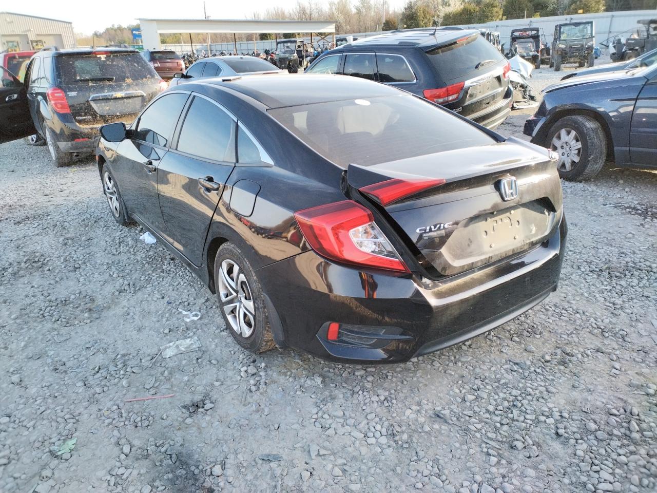 Photo 3 from auction – 2017 HONDA CIVIC LX with VIN 19XFC2F56HE073926