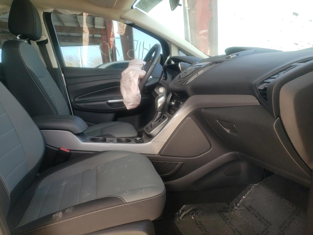 Photo 5 from auction – 2016 FORD C-MAX SE with VIN 1FADP5AU5GL117034