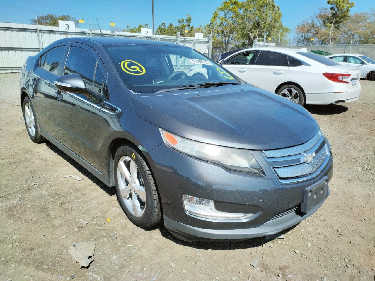 CHEVROLET VOLT 2011 with VIN 1G1RC6E46BU100055 - Photo from auction