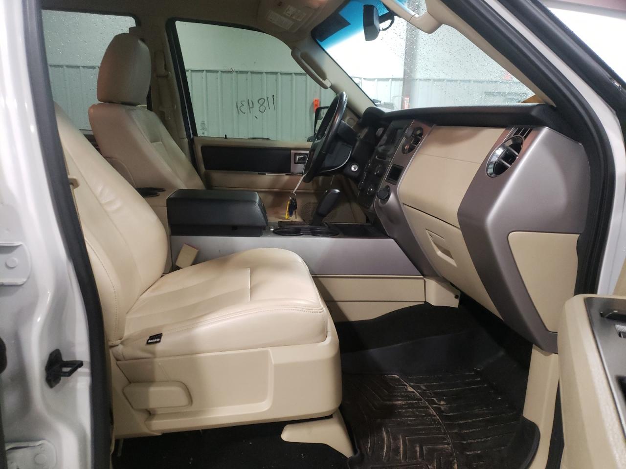 Photo 5 from auction – 2017 FORD EXPEDITION with VIN 1FMJU1HT5HEA74067