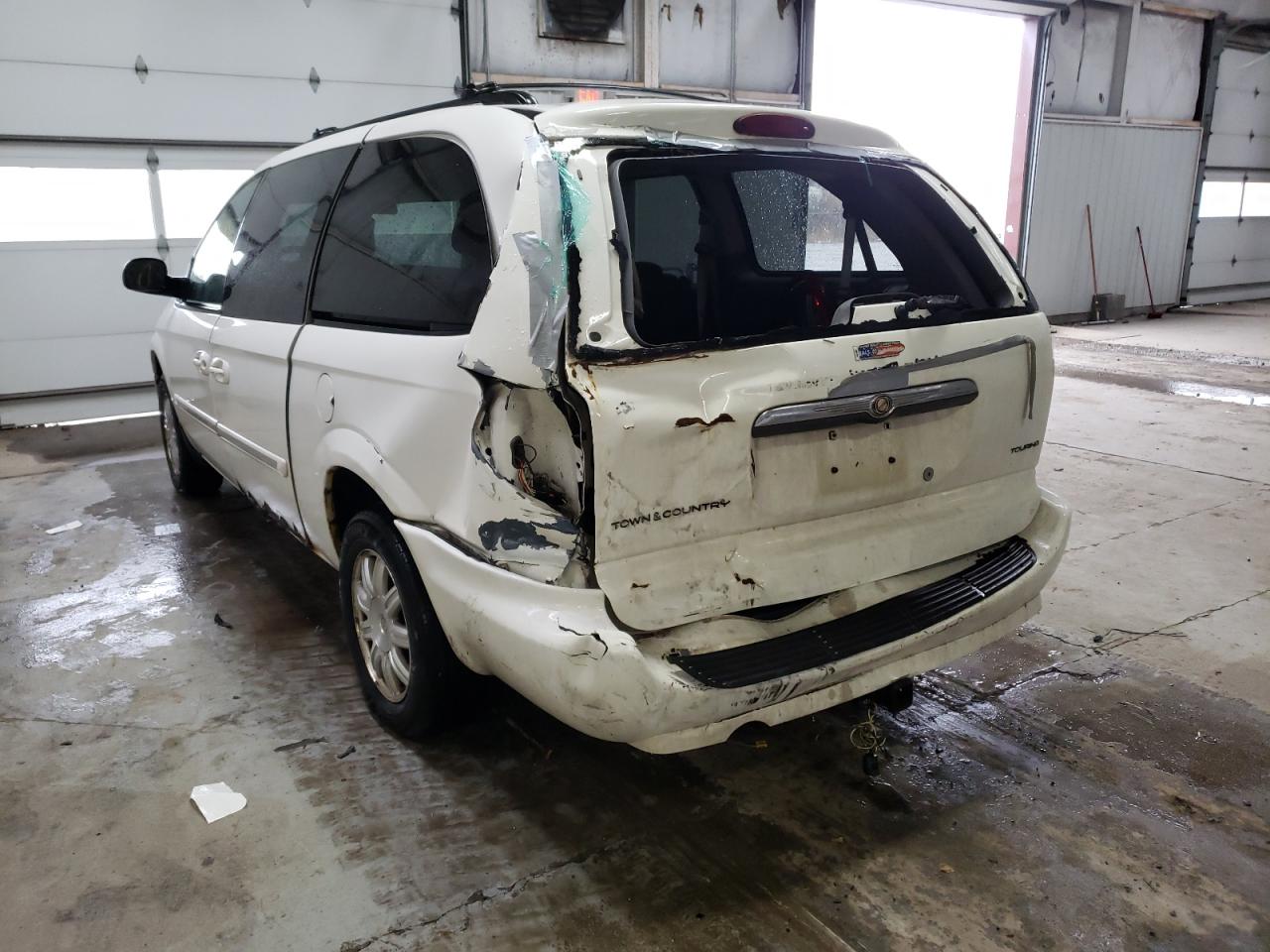Photo 3 from auction – 2007 CHRYSLER TOWN & COU with VIN 2A4GP54L77R243293