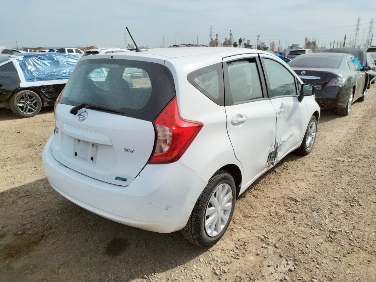Photo 4 from auction – 2016 NISSAN VERSA NOTE with VIN 3N1CE2CP5GL354518