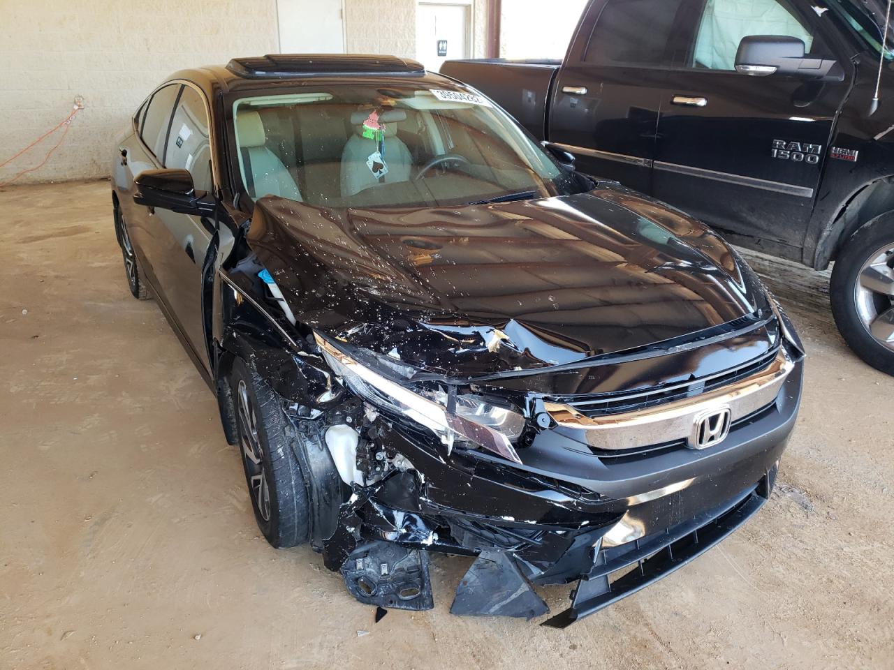 HONDA CIVIC EX 2017 with VIN 19XFC2F7XHE013391 - Photo from auction