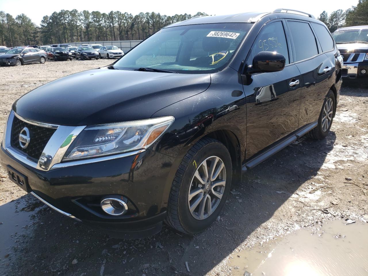 Photo 2 from auction – 2016 NISSAN PATHFINDER with VIN 5N1AR2MN5GC635862