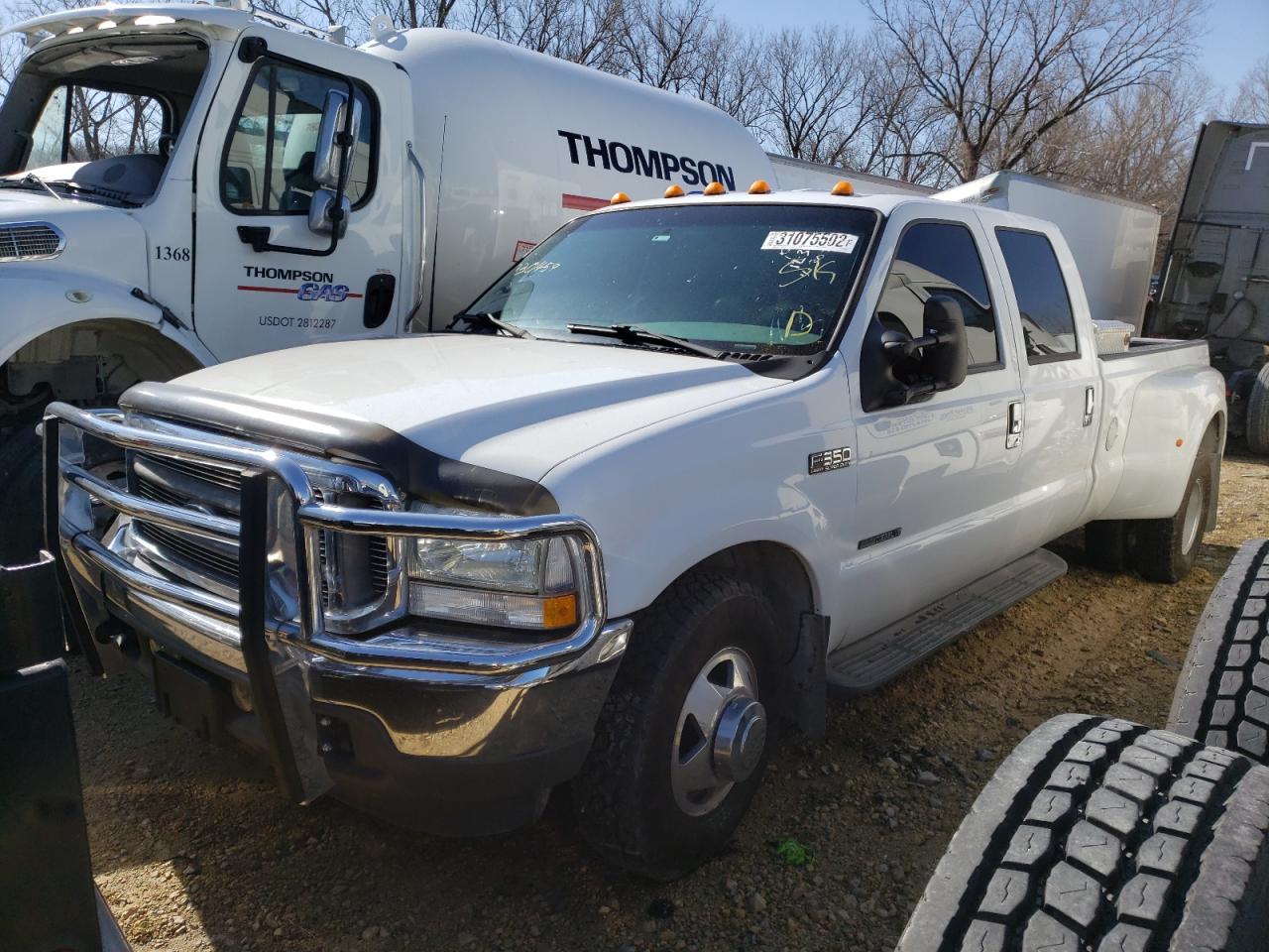 Photo 2 from auction – 2002 FORD F350 SUPER with VIN 1FTWW32F72ED30459