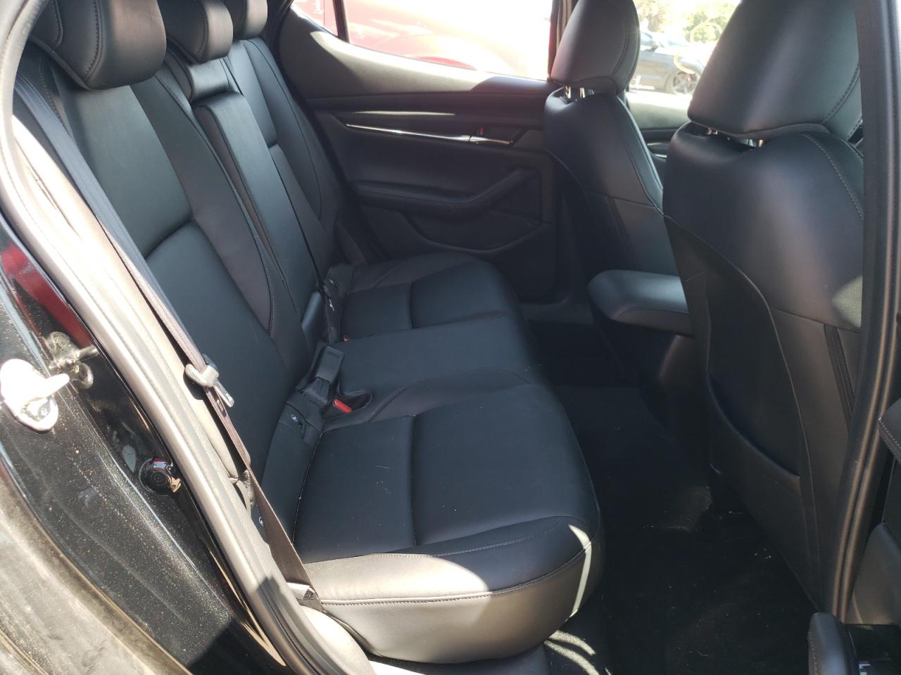 Photo 6 from auction – 2019 MAZDA 3 with VIN JM1BPBJMXK1144041