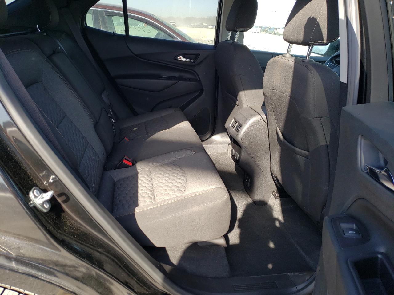 Photo 6 from auction – 2018 CHEVROLET EQUINOX LT with VIN 2GNAXSEV7J6349043