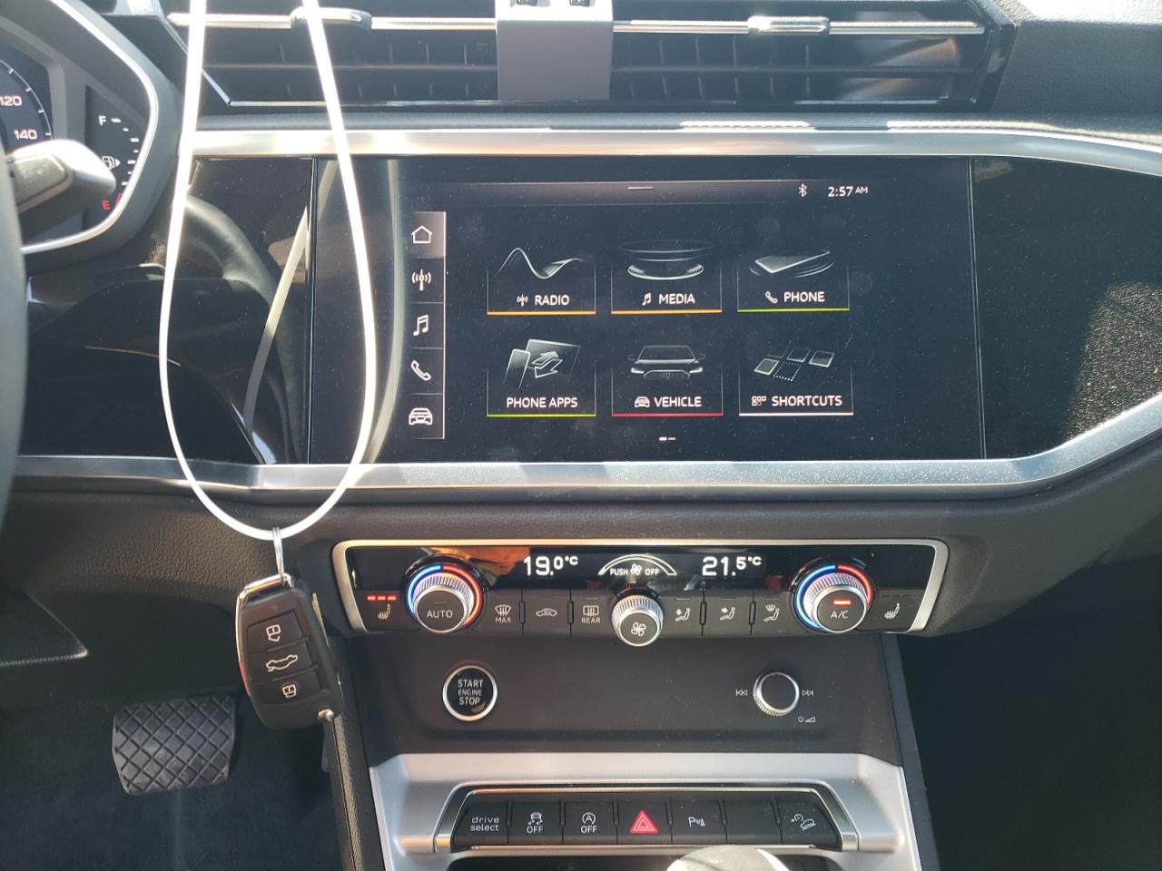 Photo 9 from auction – 2021 AUDI Q3 PREMIUM with VIN WA1DECF35M1074921