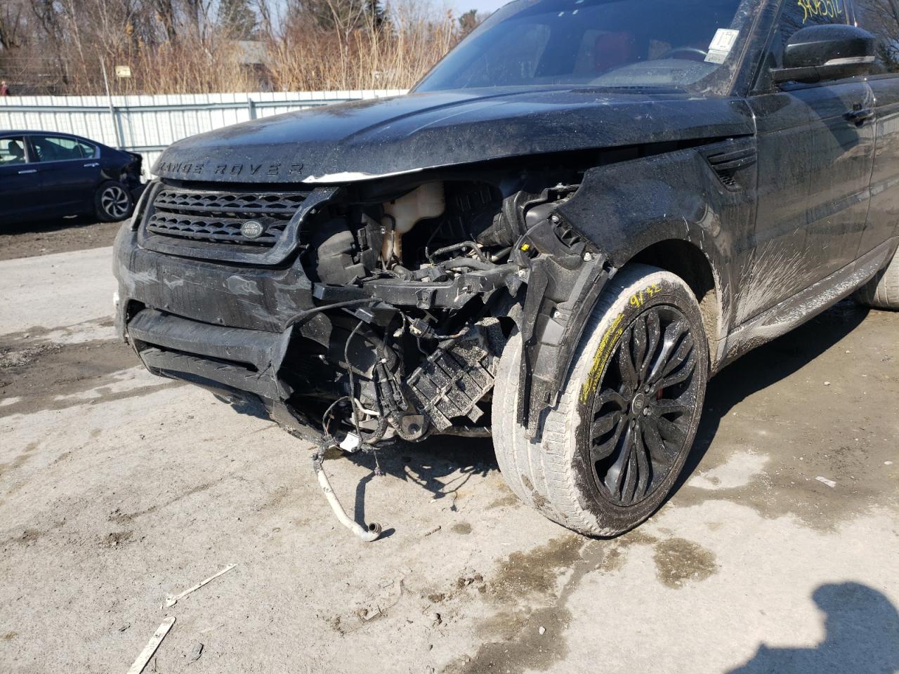 Photo 9 from auction – 2017 LAND ROVER RANGE ROVE with VIN SALWV2FV7HA682173