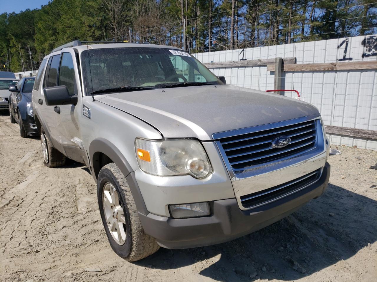 FORD EXPLORER X 2006 with VIN 1FMEU73876UA55000 - Photo from auction