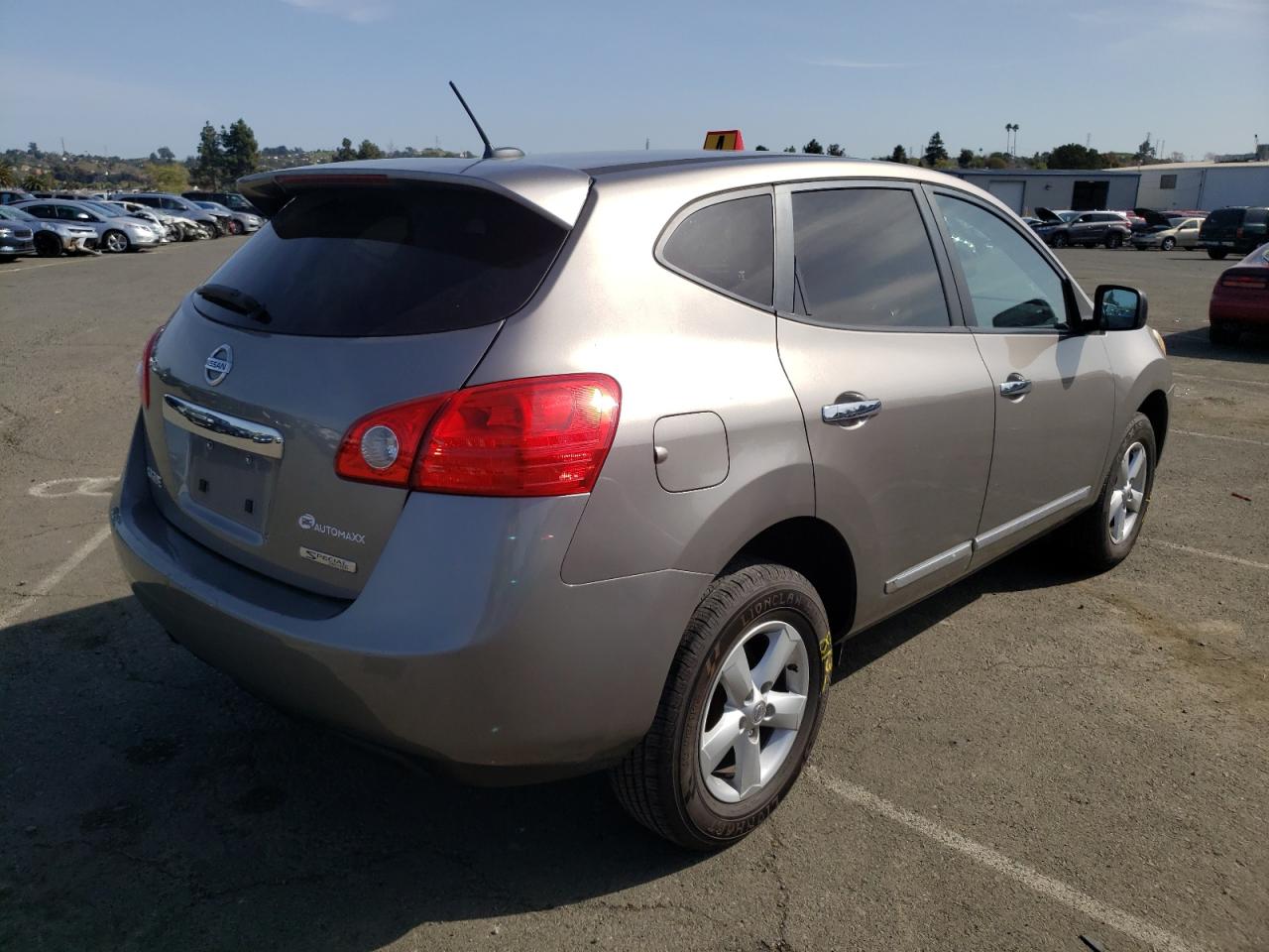 Photo 4 from auction – 2012 NISSAN ROGUE S with VIN JN8AS5MT9CW604202
