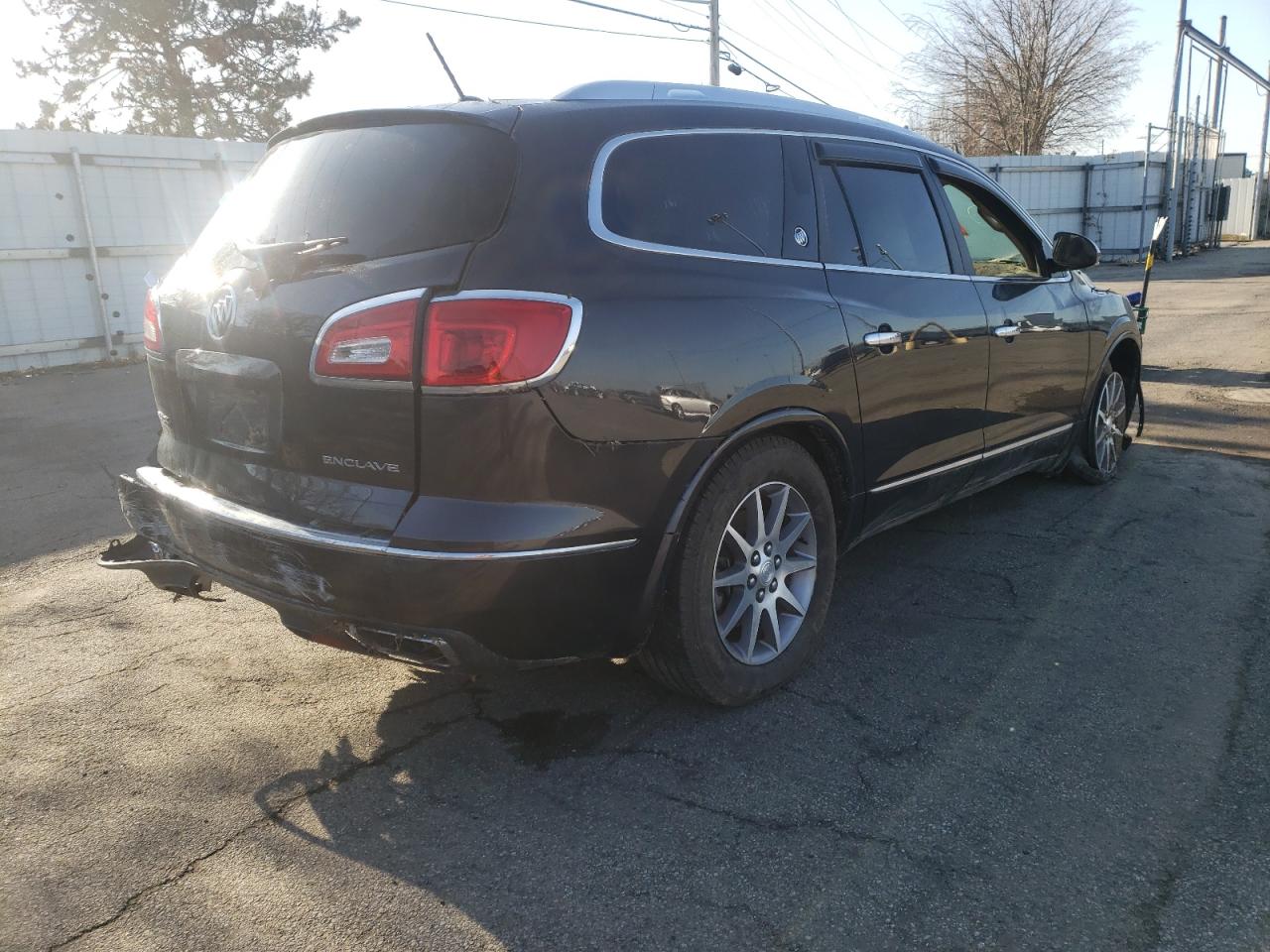 Photo 4 from auction – 2015 BUICK ENCLAVE with VIN 5GAKRBKD9FJ385721