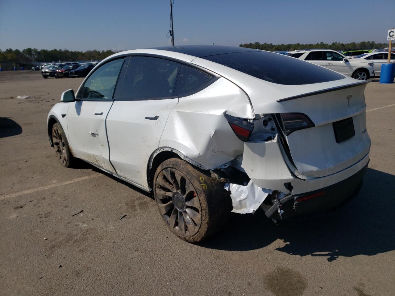 Photo 3 from auction – 2020 TESLA MODEL Y with VIN 5YJYGDEF6LF046764