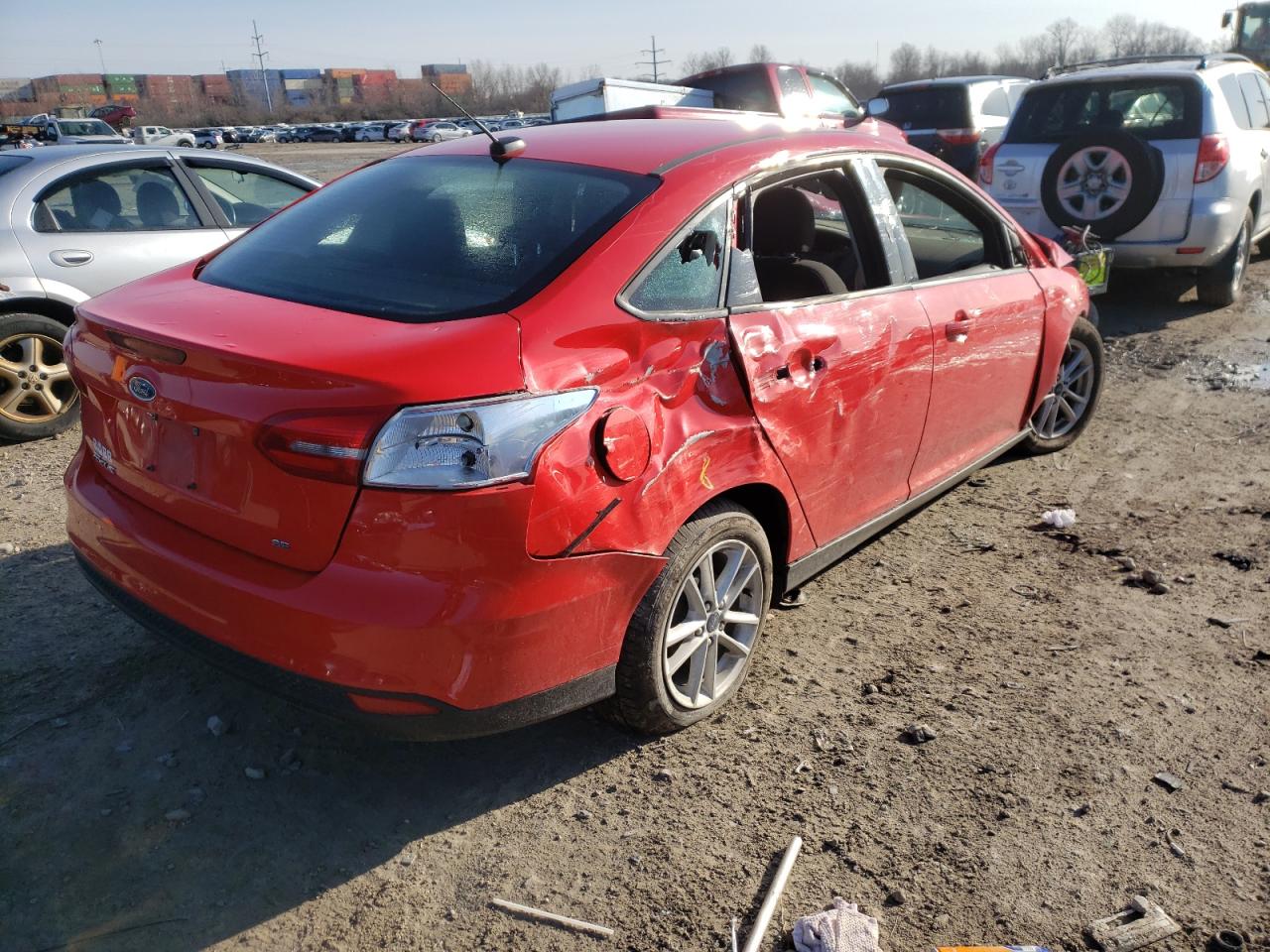 Photo 4 from auction – 2017 FORD FOCUS SE with VIN 1FADP3F22HL339107