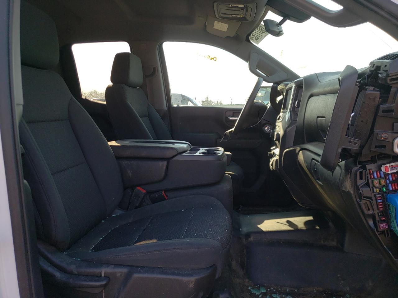 Photo 5 from auction – 2021 CHEVROLET SILVERADO with VIN 1GCRYAEK7MZ103742