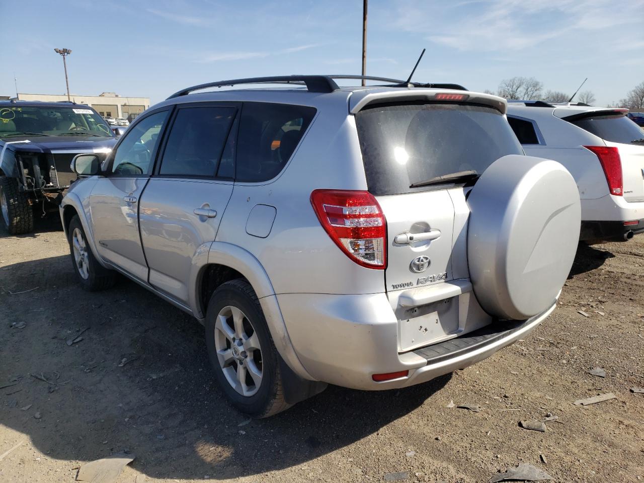 Photo 3 from auction – 2010 TOYOTA RAV4 LIMIT with VIN 2T3YF4DVXAW050142