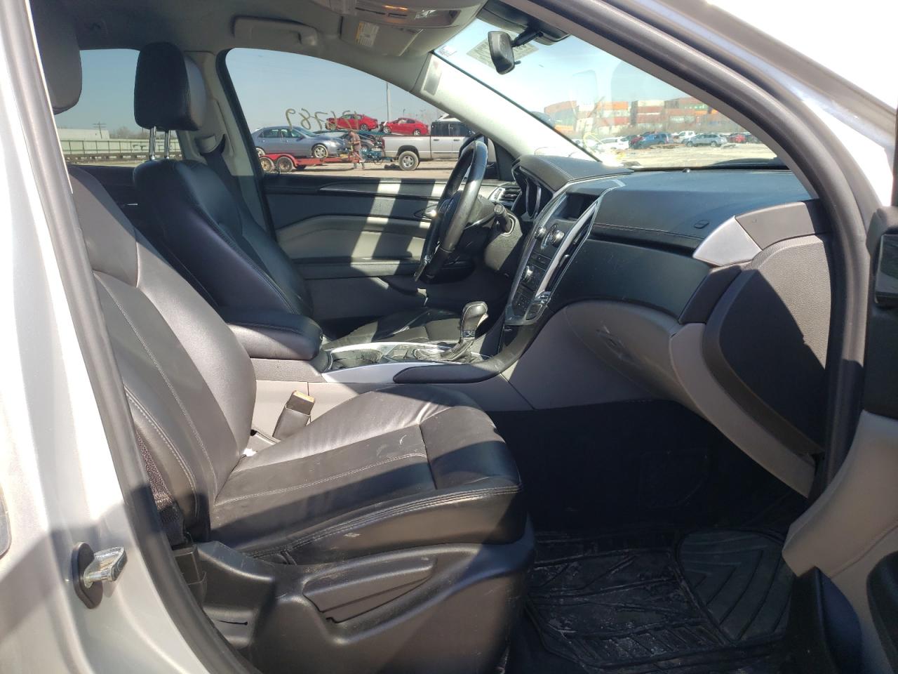 Photo 5 from auction – 2011 CADILLAC SRX with VIN 3GYFNGEY1BS516344