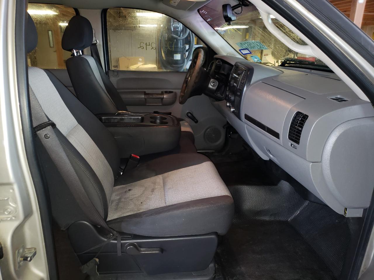 Photo 5 from auction – 2008 GMC SIERRA C15 with VIN 3GTEC13C08G130828