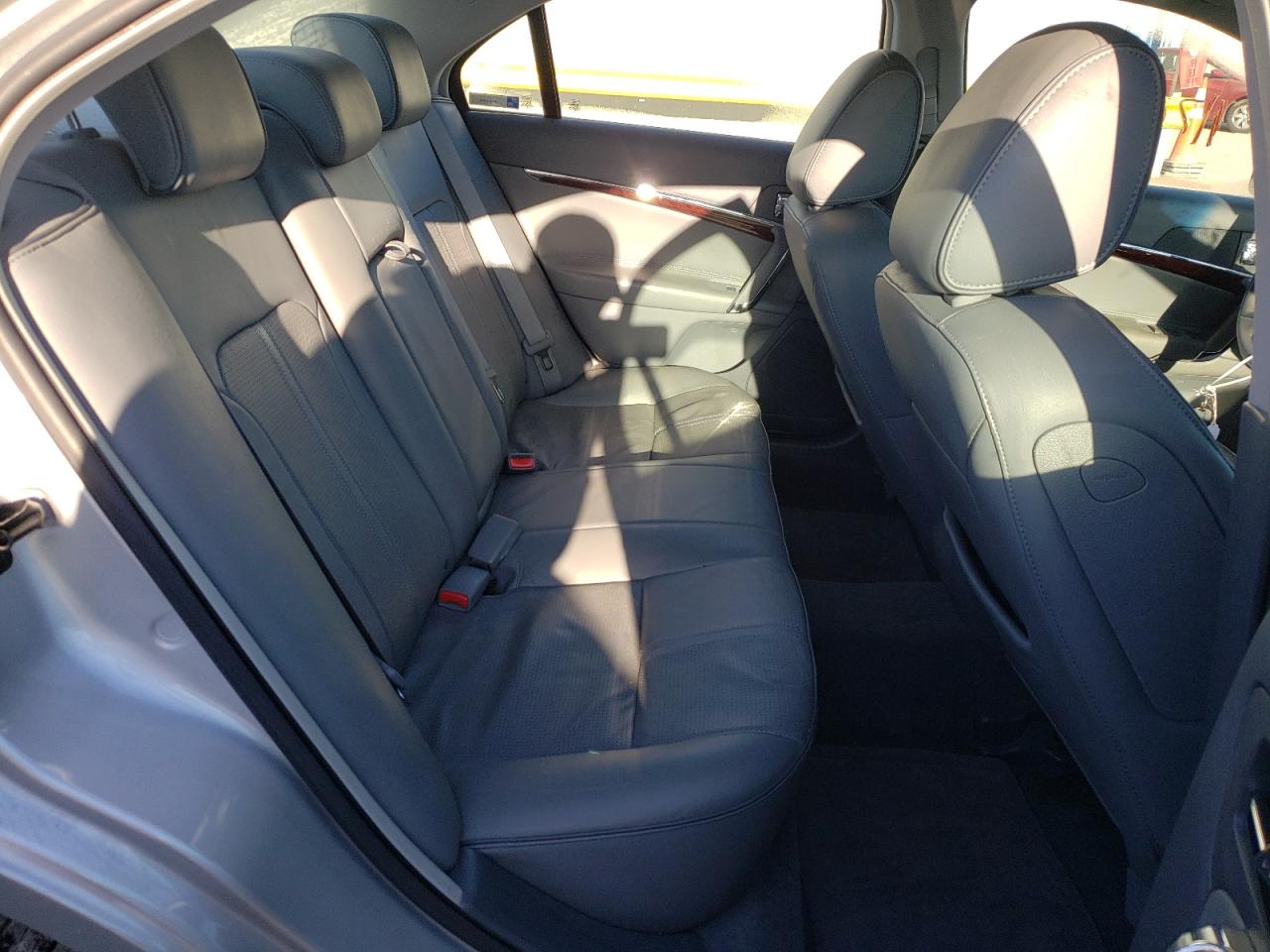 Photo 6 from auction – 2010 LINCOLN MKZ with VIN 3LNHL2JC4AR624606