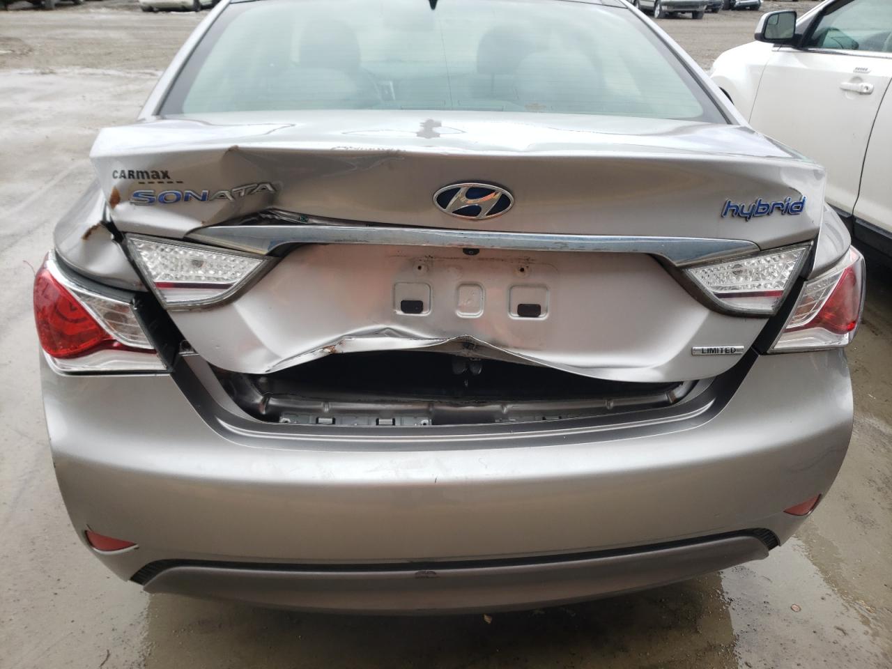 Photo 9 from auction – 2013 HYUNDAI SONATA HYB with VIN KMHEC4A48DA074607